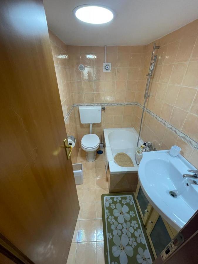 Donna Carme' Apartment Napoli Bagian luar foto
