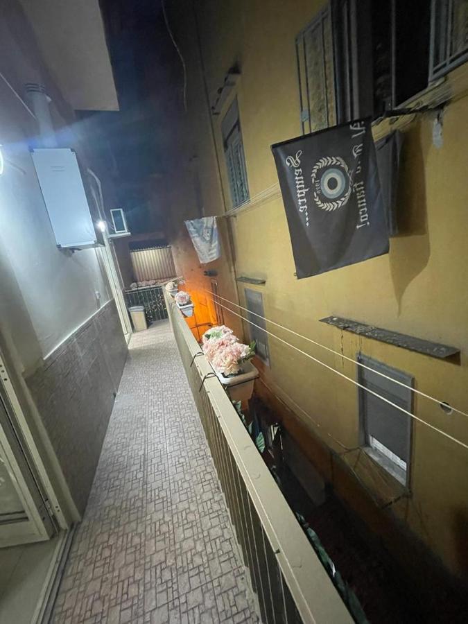 Donna Carme' Apartment Napoli Bagian luar foto